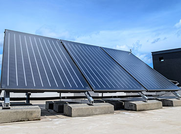 Plumbers ZA solar geyser installation experts installing solar hot water systems in Gauteng